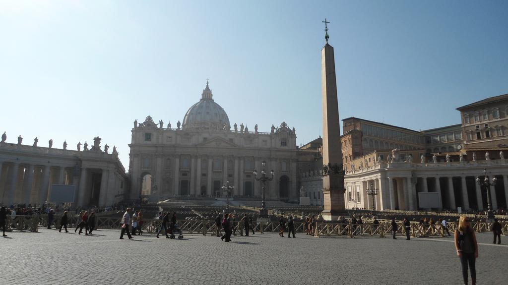 Vaticanfox Rome Room photo